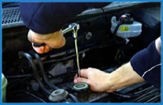 WJ Kingham Motors Ltd in Woodford